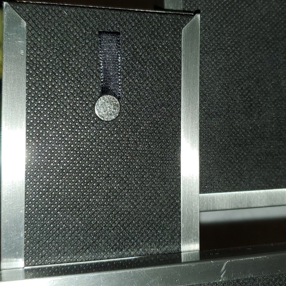 Uptown Connected Desk Picture Frames-(2)4" x 6", (1)3.5" x 5", (1)2.5" x 3"-EUC - Picture 4 of 7